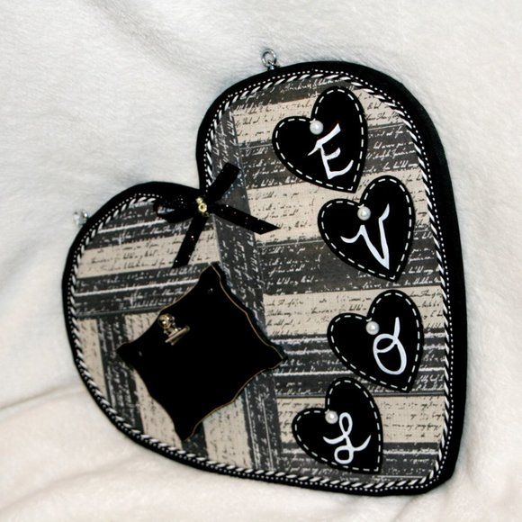 Handmade Love Heart Picture or Note Hanger - Picture 2 of 3